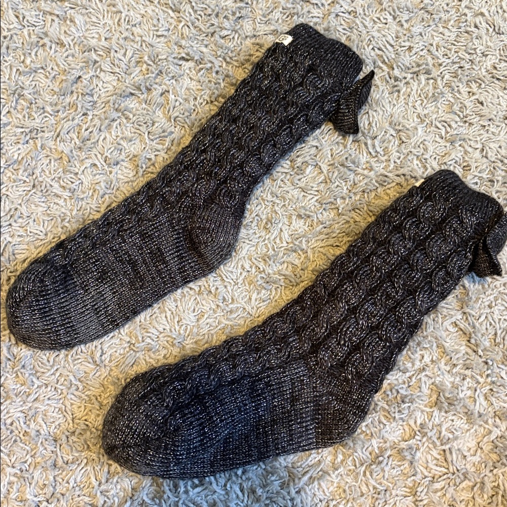 Ugg Cozy Cable Knit Socks fleece lined nwot
